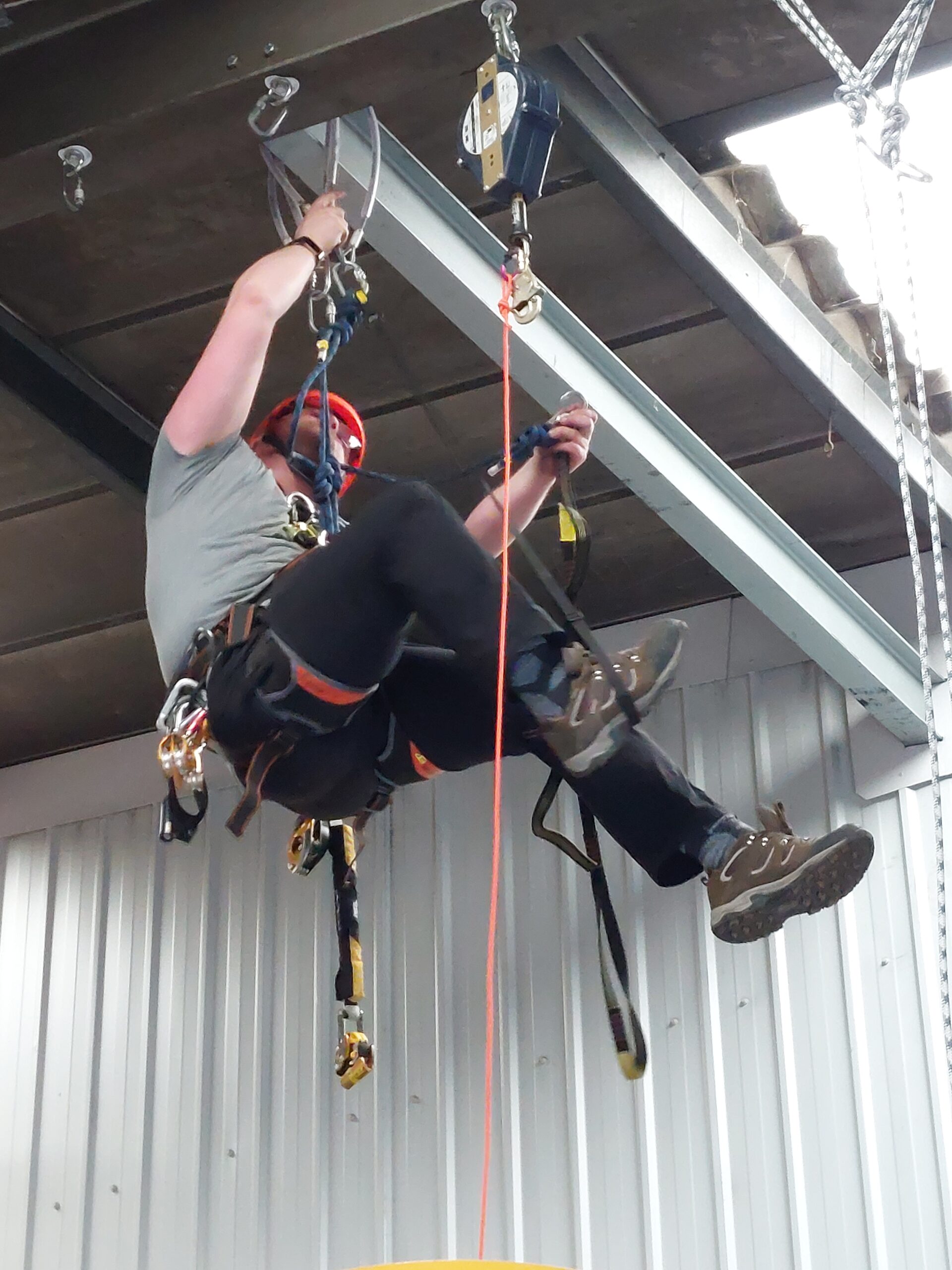 BS7985 - Rope Access Operator